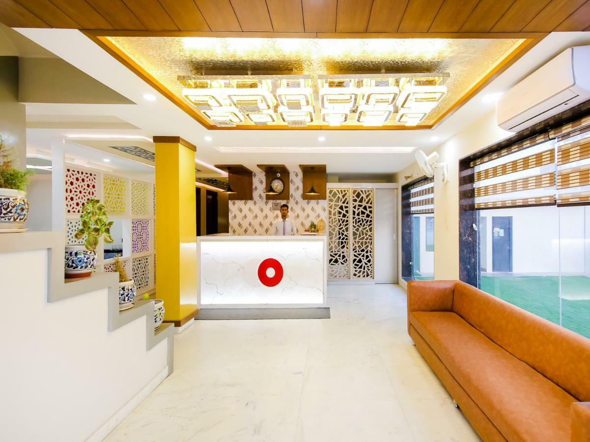 Hotel Grand Sparrow Inn Agra  Exteriör bild