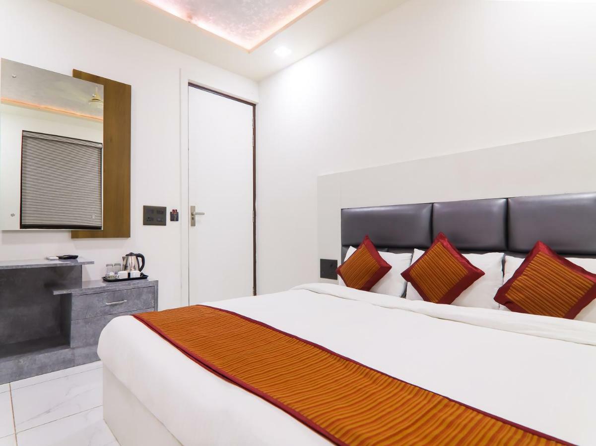 Hotel Grand Sparrow Inn Agra  Exteriör bild