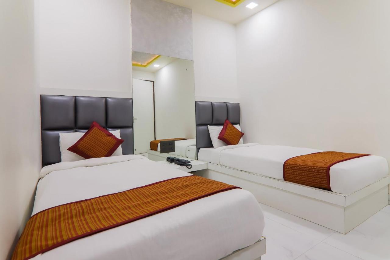 Hotel Grand Sparrow Inn Agra  Exteriör bild