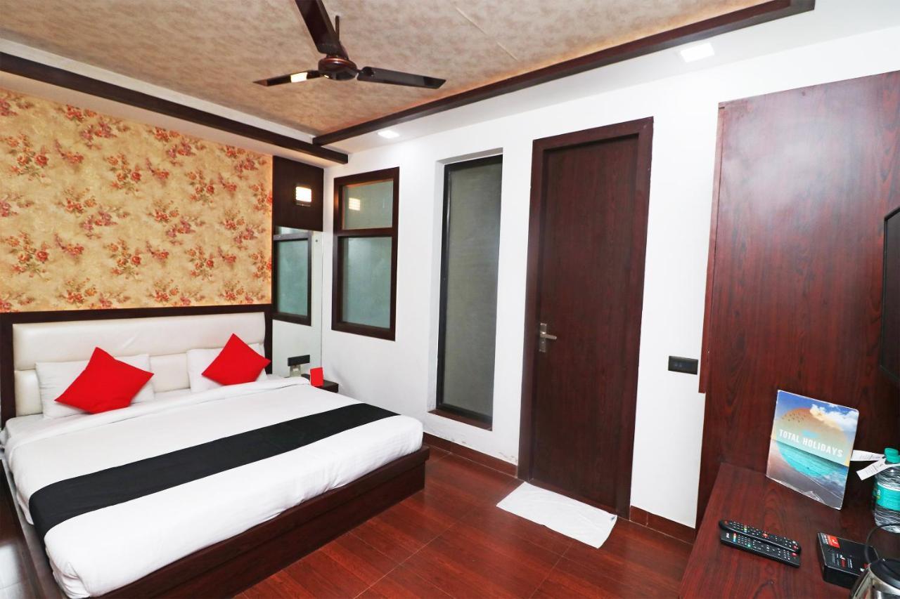 Hotel Grand Sparrow Inn Agra  Exteriör bild